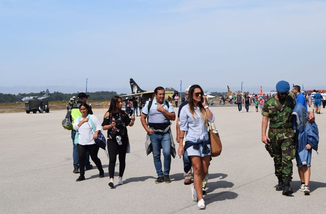 Veja o Dia Aberto na Base Aérea n.º 5 em imagens