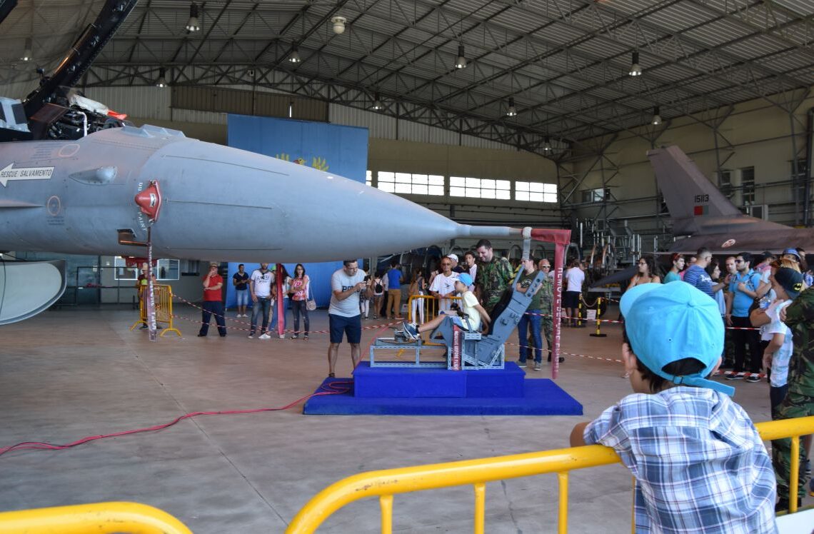 Veja o Dia Aberto na Base Aérea n.º 5 em imagens