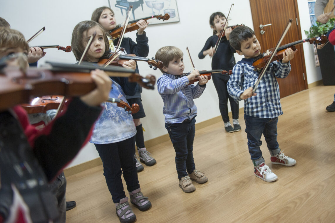 Violinos, concertinas e ‘rock’n’roll’