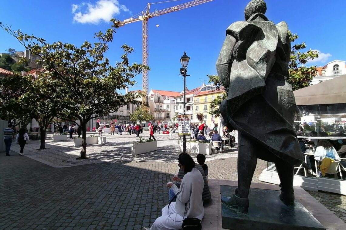 População saiu à rua para celebrar 1.º de Maio